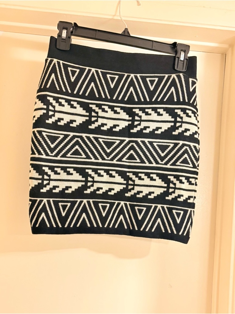 Black and White Geometric Knit Mini Skirt